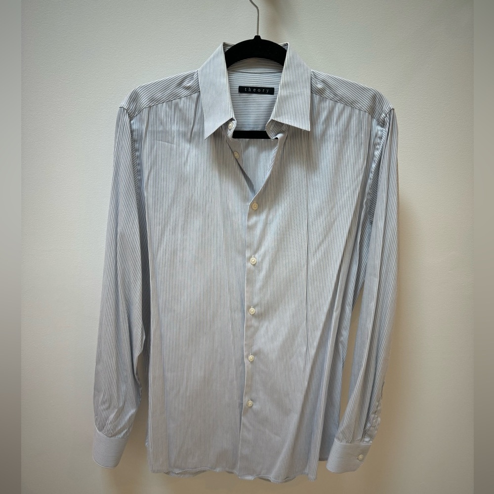 Theory men’s dress shirt.  White / blue stripes. Trim fit.  Like new condition.